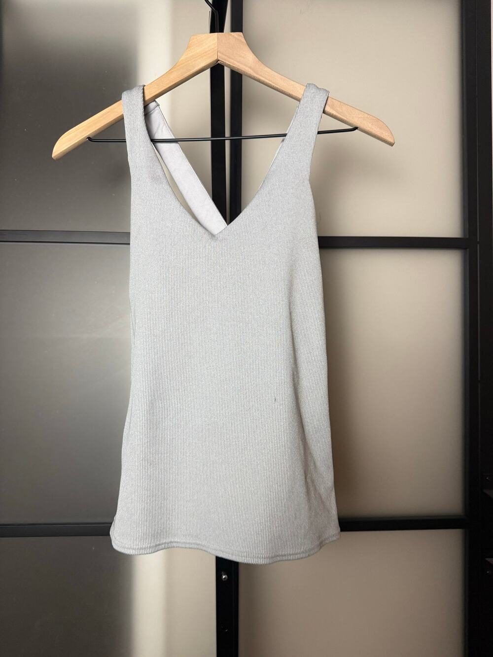 Alo Ribbed Tank Size Large